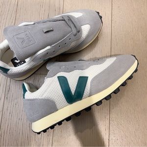 Veja - Rio Branco Recycled Runner Sneakers